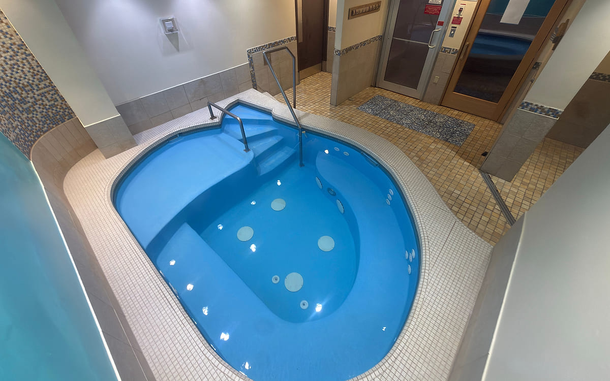 The Cool Tub and its entry steps at ONE Boulder Fitness