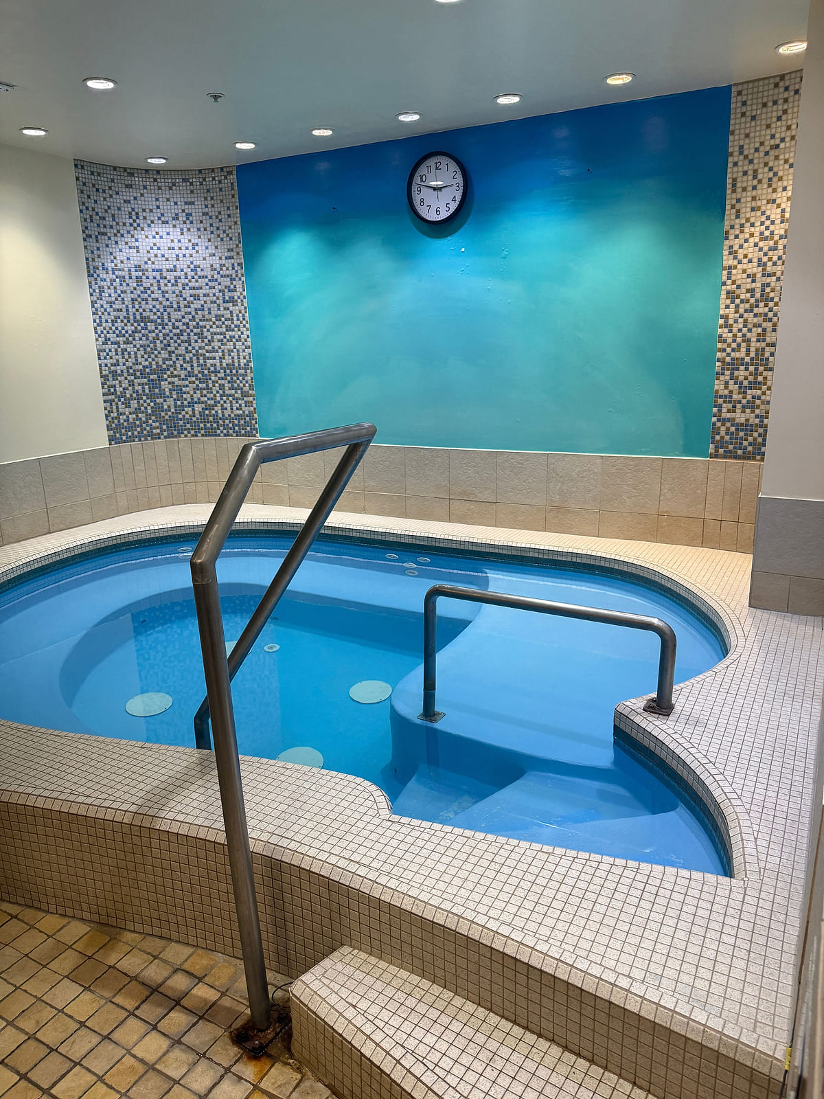 The Cool Tub in the recovery suite at ONE Boulder Fitness in downtown Boulder